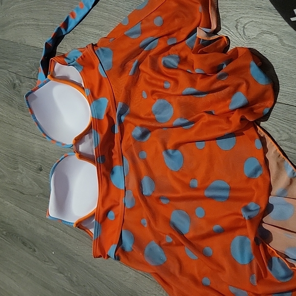 EUC Women's tankini swim top - Picture 3 of 5